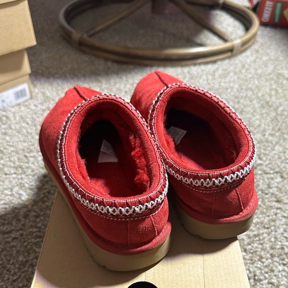 Ugg Tasmans - Picture 4 of 4
